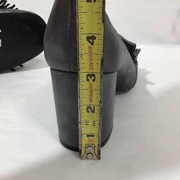 Nine West Leather Pewter Fringe Detail Pumps Size 9M - Picture 11 of 11